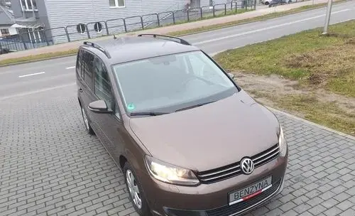 VOLKSWAGEN Touran 
