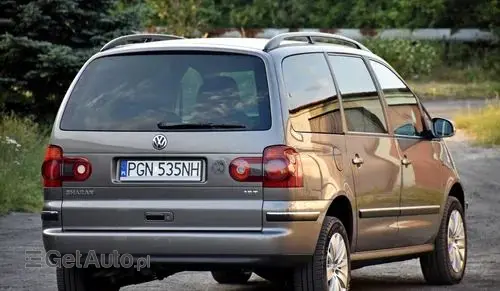 VOLKSWAGEN Sharan 