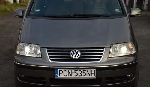 VOLKSWAGEN Sharan 