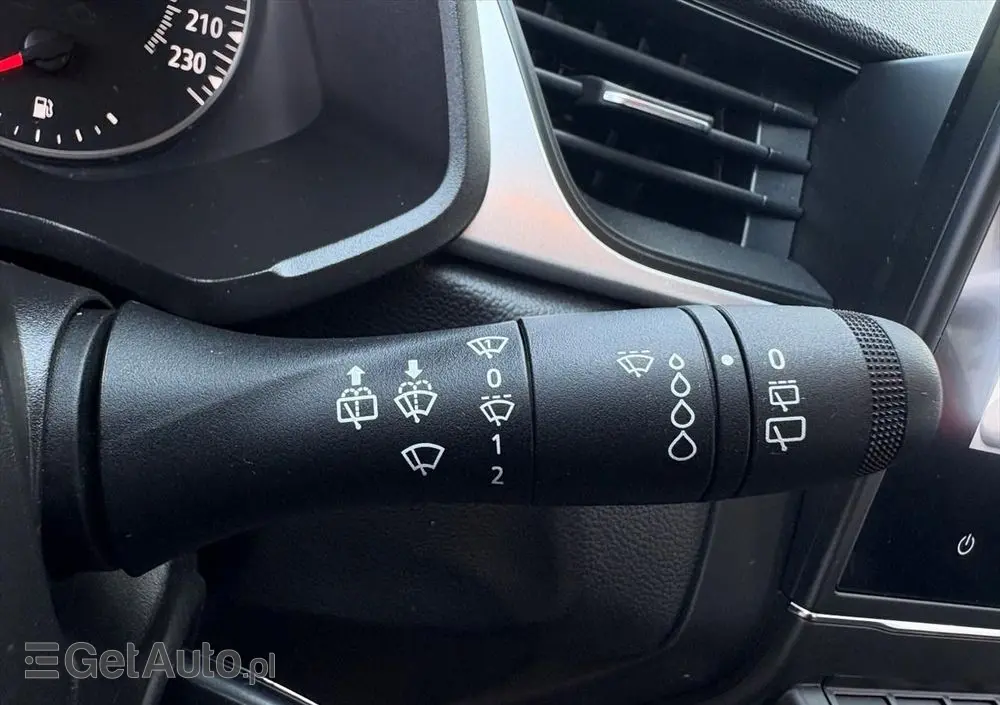 RENAULT Captur 1.0 TCe Equilibre