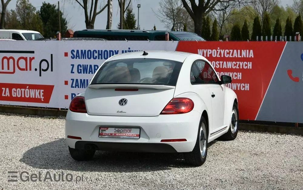 VOLKSWAGEN New Beetle 