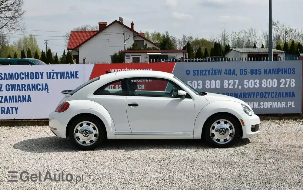 VOLKSWAGEN New Beetle 