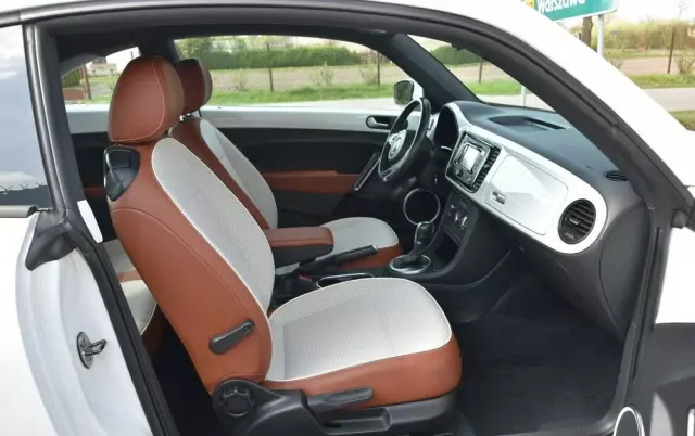 VOLKSWAGEN New Beetle 