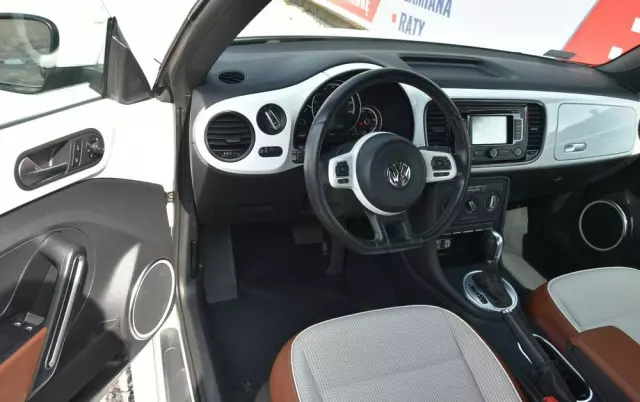 VOLKSWAGEN New Beetle 