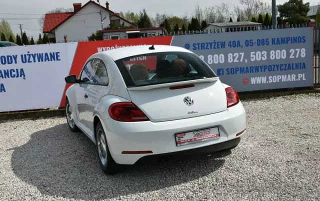 VOLKSWAGEN New Beetle 