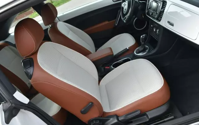 VOLKSWAGEN New Beetle 