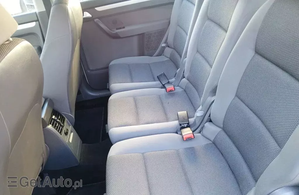 VOLKSWAGEN Touran 1.4 TSI (140 KM)