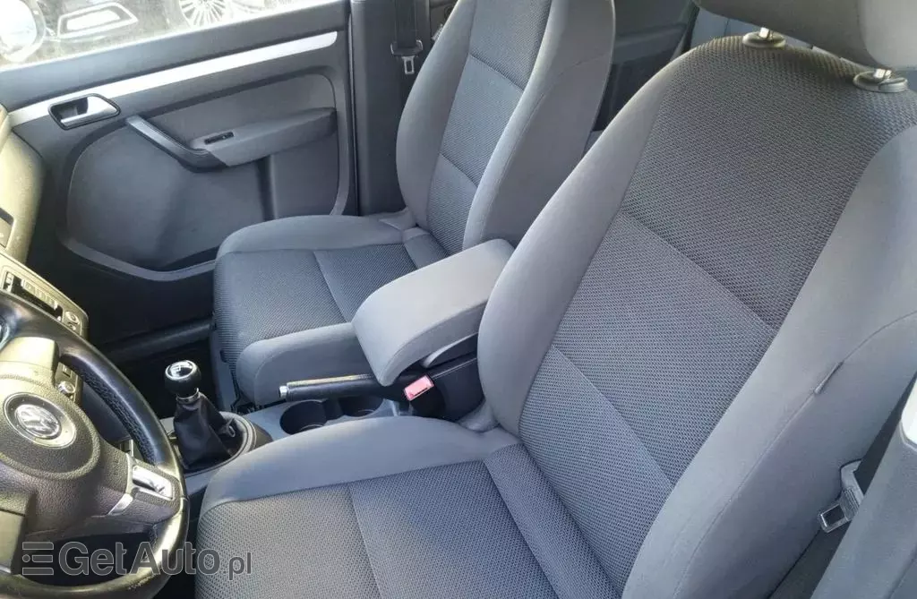 VOLKSWAGEN Touran 1.4 TSI (140 KM)