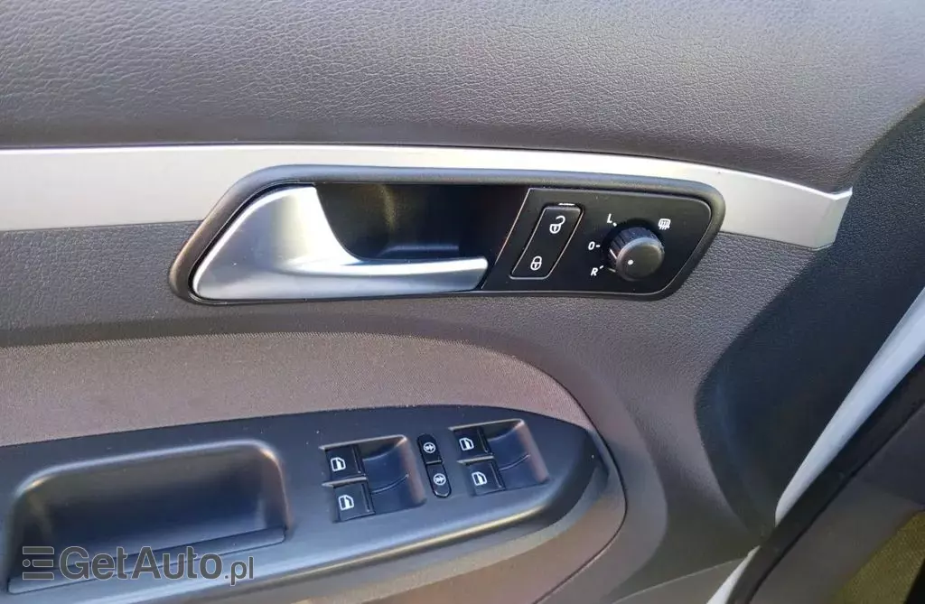 VOLKSWAGEN Touran 1.4 TSI (140 KM)