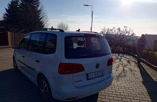 VOLKSWAGEN Touran 1.4 TSI (140 KM)