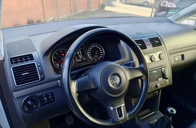 VOLKSWAGEN Touran 1.4 TSI (140 KM)