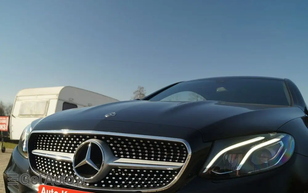 MERCEDES-BENZ Klasa E 