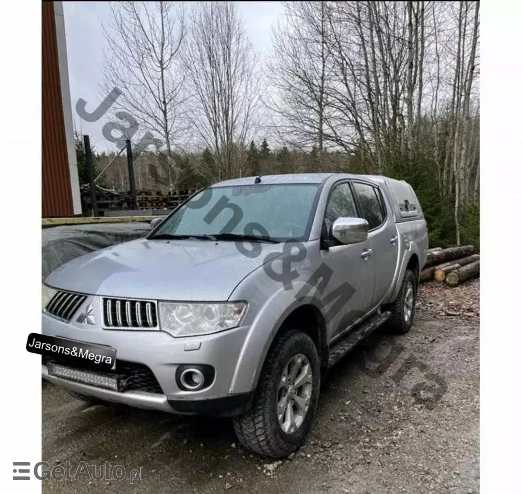 MITSUBISHI L 200 