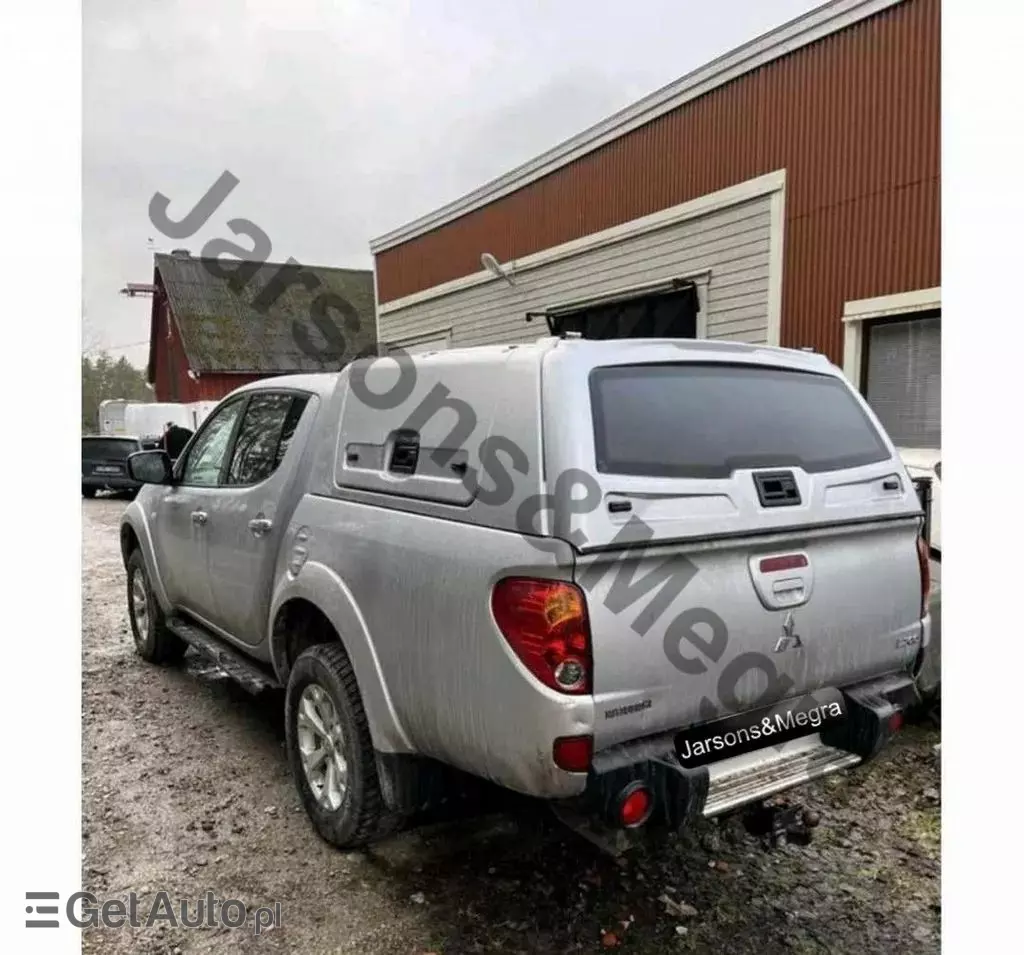 MITSUBISHI L 200 