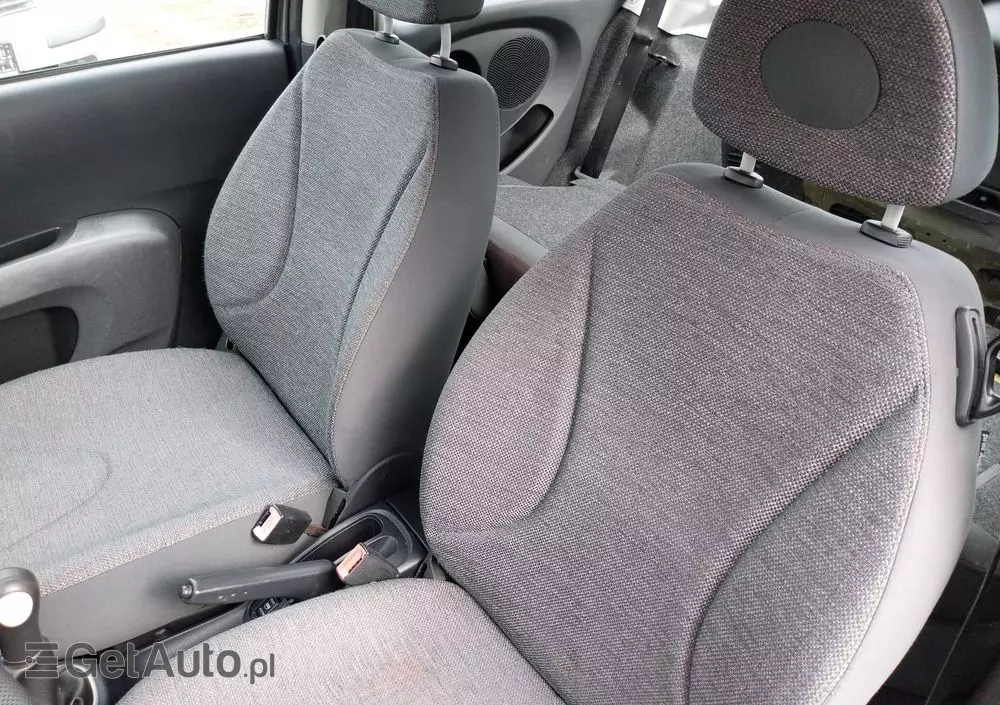 NISSAN Micra 1.2 Visia (klm)