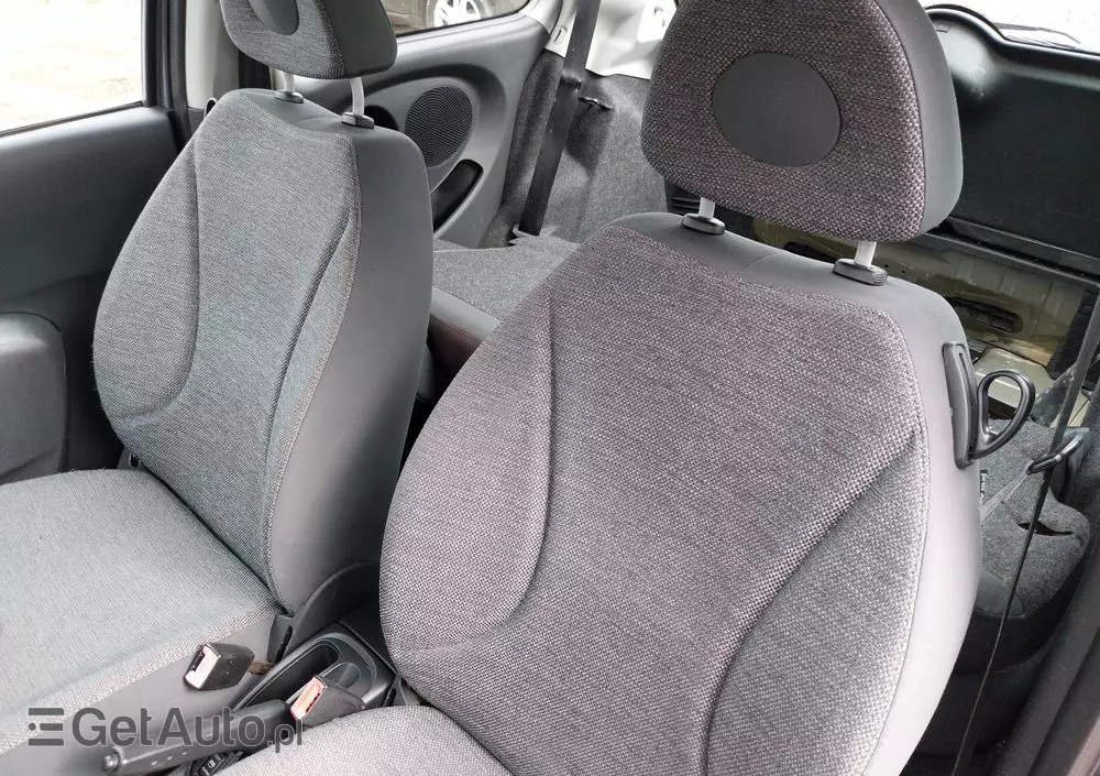 NISSAN Micra 1.2 Visia (klm)