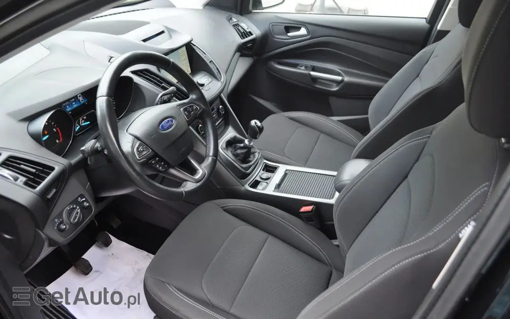 FORD Kuga 2.0 TDCi 4x2 Titanium