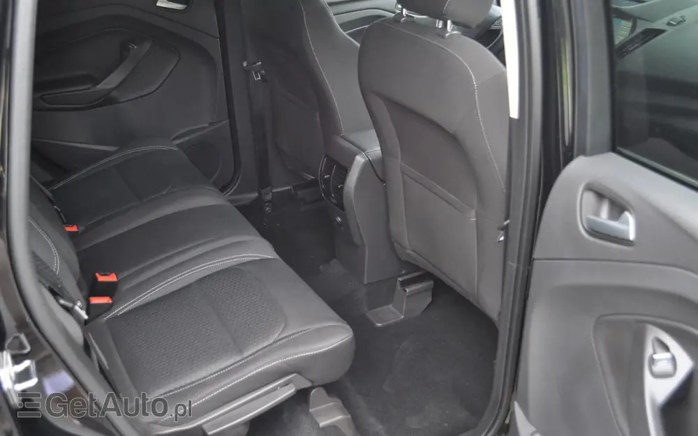 FORD Kuga 2.0 TDCi 4x2 Titanium