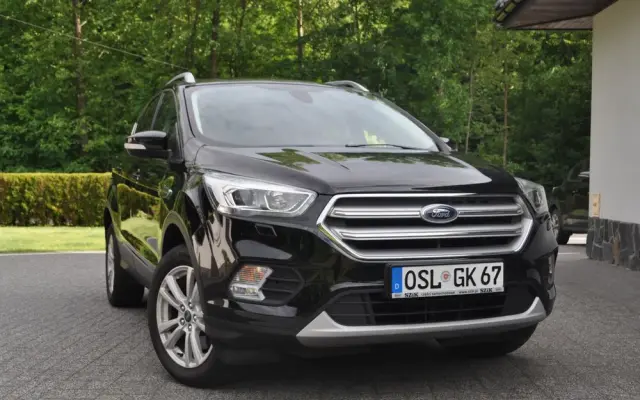 FORD Kuga 2.0 TDCi 4x2 Titanium