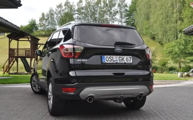 FORD Kuga 2.0 TDCi 4x2 Titanium