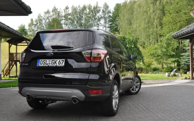 FORD Kuga 2.0 TDCi 4x2 Titanium