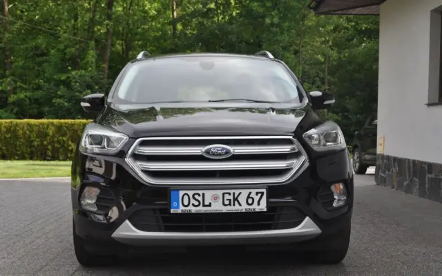 FORD Kuga 2.0 TDCi 4x2 Titanium