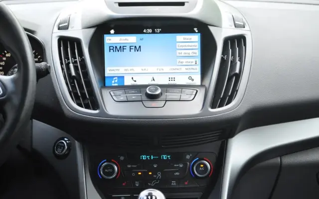 FORD Kuga 2.0 TDCi 4x2 Titanium