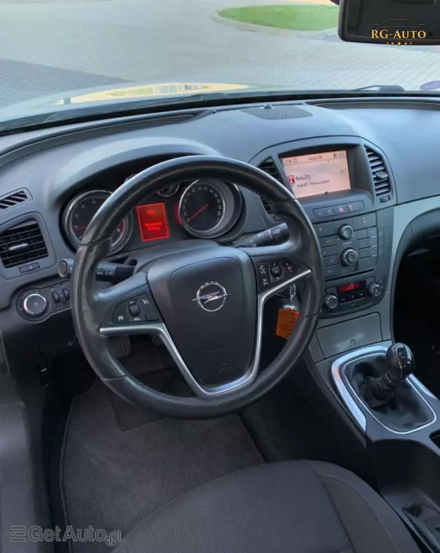 OPEL Insignia 