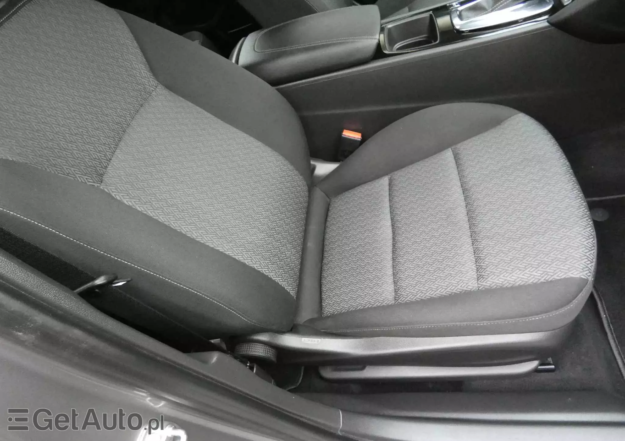 OPEL Insignia 2.0 CDTI automatik Business Edition