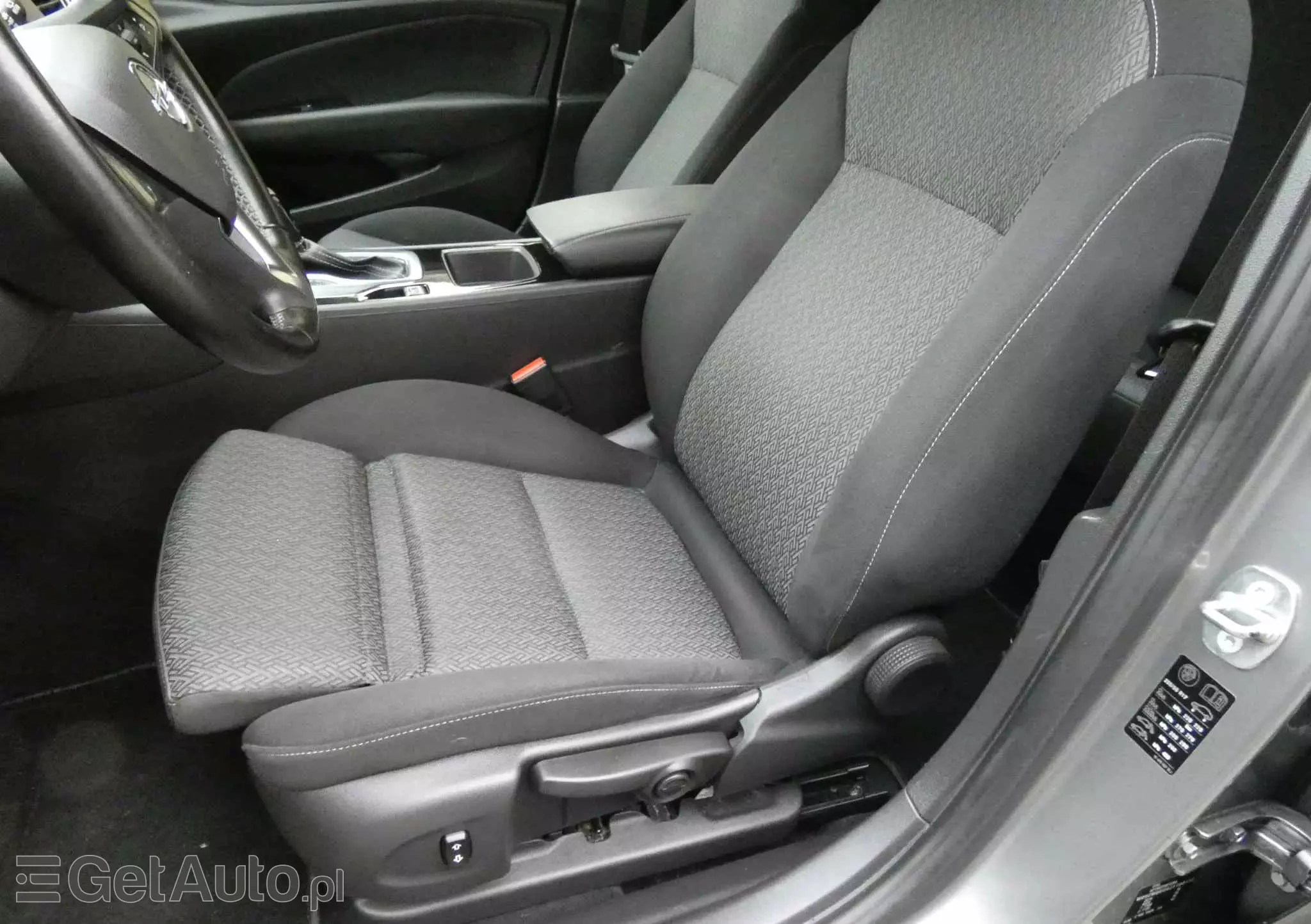 OPEL Insignia 2.0 CDTI automatik Business Edition