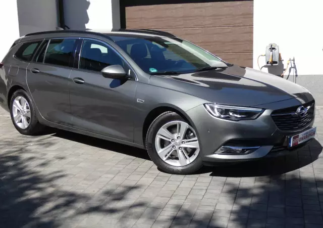 OPEL Insignia 2.0 CDTI automatik Business Edition