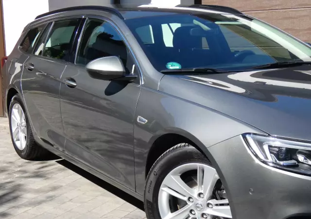 OPEL Insignia 2.0 CDTI automatik Business Edition