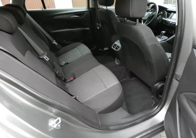 OPEL Insignia 2.0 CDTI automatik Business Edition