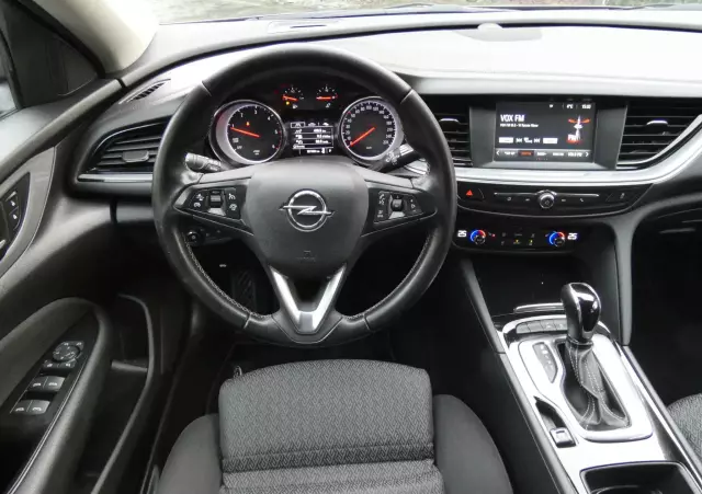 OPEL Insignia 2.0 CDTI automatik Business Edition
