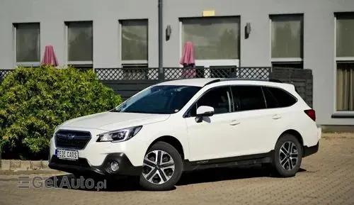 SUBARU Outback 