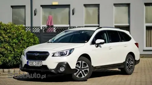 SUBARU Outback 