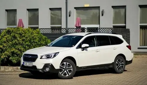 SUBARU Outback 