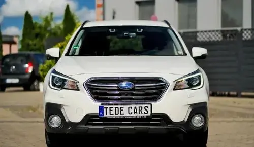 SUBARU Outback 