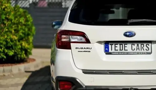 SUBARU Outback 