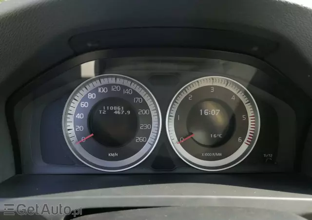 VOLVO V60 DRIVe Momentum