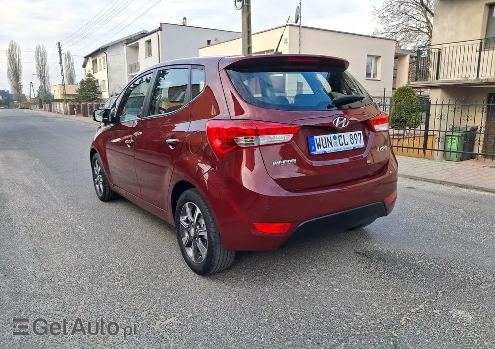HYUNDAI Ix20 1.6 blue Trend