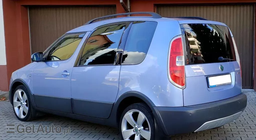 SKODA Roomster 