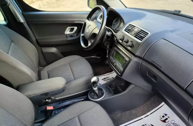 SKODA Roomster 