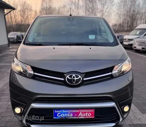 TOYOTA Proace Verso 