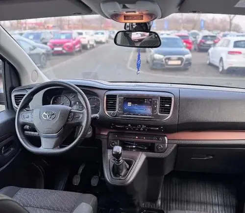 TOYOTA Proace Verso 