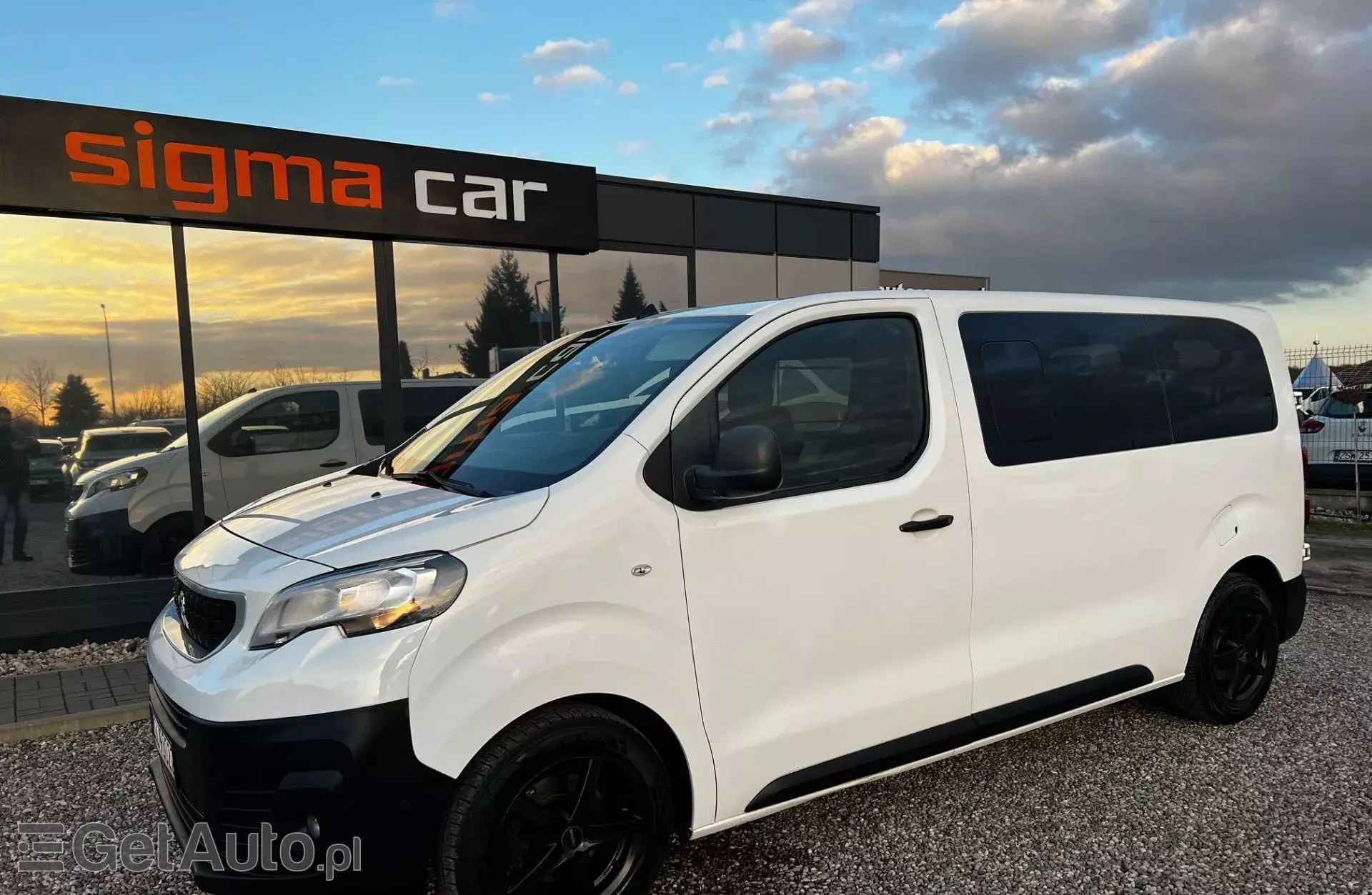 PEUGEOT Traveller 1.6 BlueHDi (115 KM)