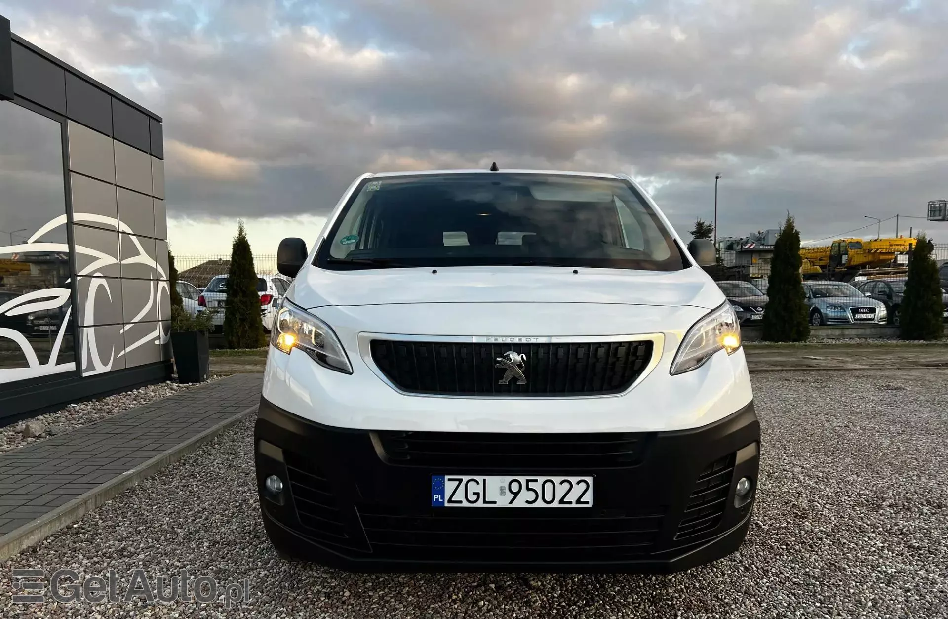 PEUGEOT Traveller 1.6 BlueHDi (115 KM)