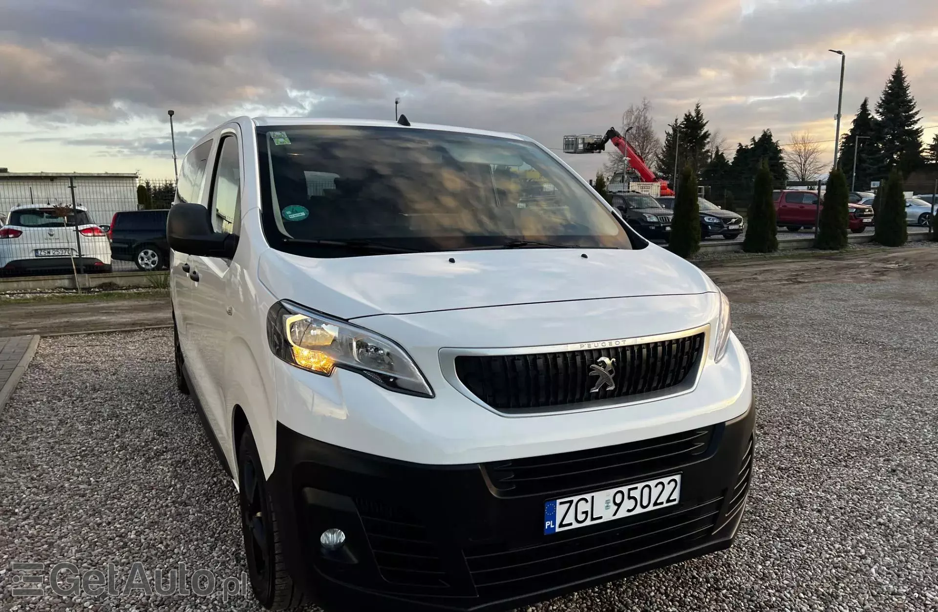PEUGEOT Traveller 1.6 BlueHDi (115 KM)