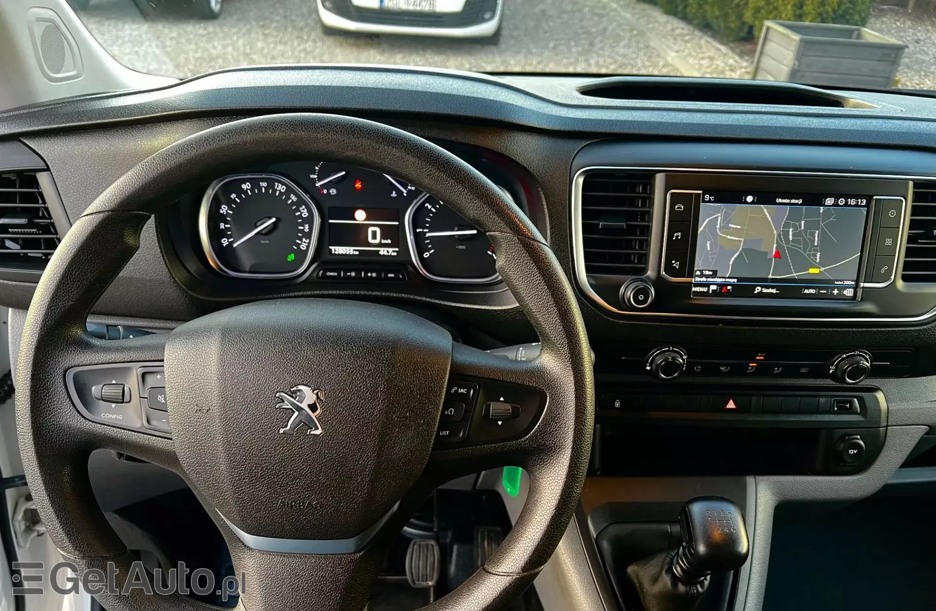 PEUGEOT Traveller 1.6 BlueHDi (115 KM)