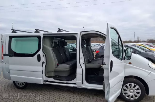 OPEL Vivaro 